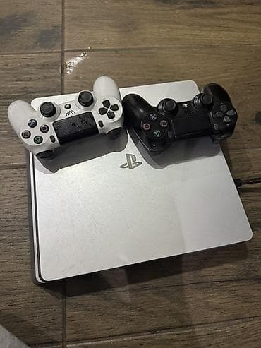 бу джойстик ps4: PlayStation 4 Slim (серая) + 2 геймпада DualShock 4 прошитая все — 1