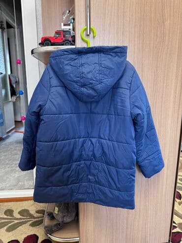 пальто детское демисезонное: Продаю удлинённую куртку на мальчика в отличном состоянии. Размер 6-7 — 2