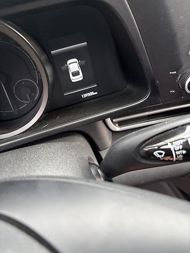 авто элек: Hyundai Elantra: 2021 г., 1.6 л, Автомат, Гибрид, Седан — 3