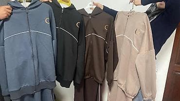 Спортивные костюмы: Спортивный костюм с худи на молнии и брюками и с юбками - Дизайн — 3