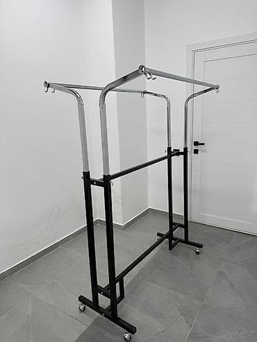 Кронштейн Для одежды, Материал: Металл, На колесах