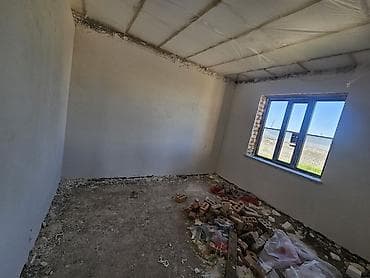 white board: Штукатурные работы по стенам и откосам - Выравнивание стен по маякам — 3