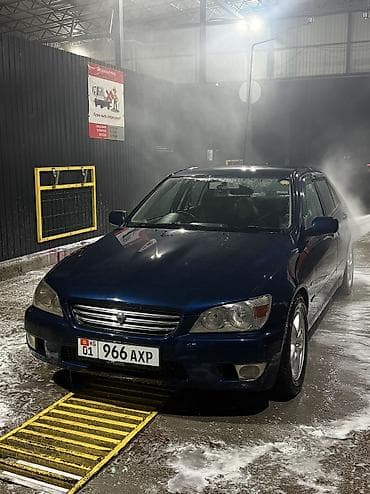 Toyota Altezza: 2000 г., 2 л, Автомат, Бензин, Седан