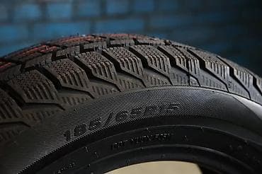 Зимние шины 185/65 R15 (комплект из 4 шт.) Состояние отличное. Цена