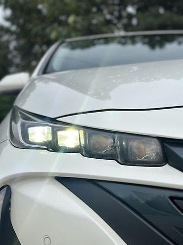 Унаа: Toyota Prius: 2017 г., 1.8 л, Автомат, Гибрид, Лифтбек — 4