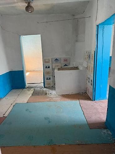 Үйлөрдү сатуу: Дом (часть дома/дача) с печным отоплением. Планировка и помещения: - — 2