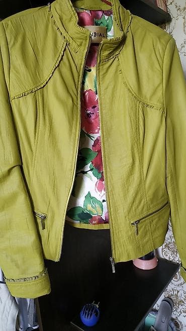 Продаю кожанную куртку женскую (Турция), эксклюзивная модель, размер — 4