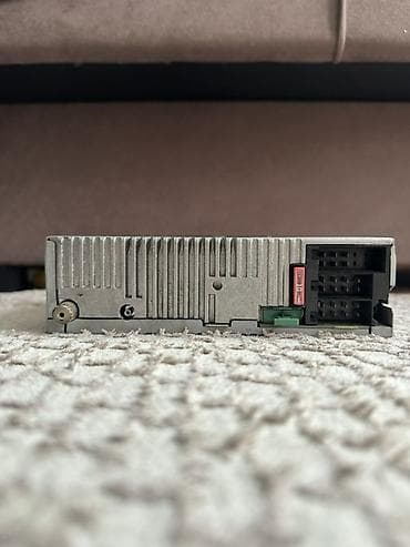 am 3: Штатная магнитола Becker для Mercedes-Benz W203 - Оригинальная — 5