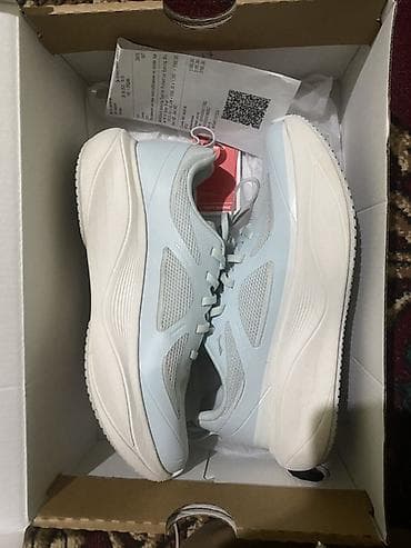 кроссовки 28 размер: Кроссовки, 37, Б/у, цвет - Голубой, Самовывоз, Платная доставка — 2