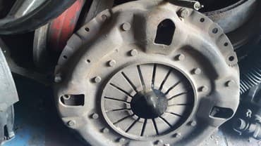 двери от спринтера: DAF 45 корзина сцепления диск сцепления рулевой сектор печка ступица — 1