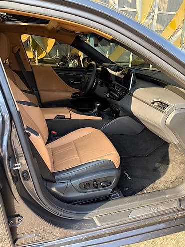 Lexus: Lexus ES: 2022 г., 2.5 л, Вариатор, Гибрид, Седан — 4