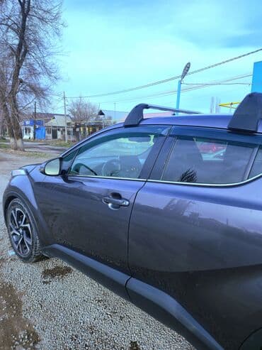 Toyota C-HR: 2018 г., 2 л, Автомат, Бензин, Кроссовер — 6