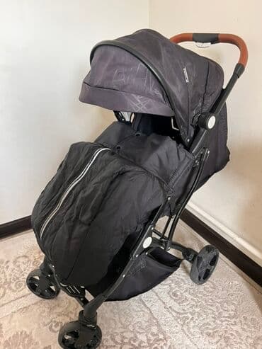 прогулочные коляски фирмы капелла: Коляска, цвет - Черный, Б/у — 4