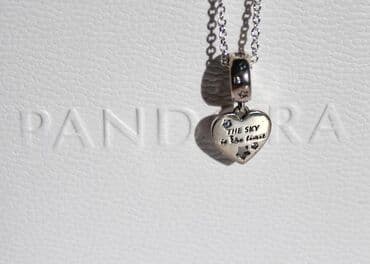 Кулон, Циркон, Женские, Новый, Форма: Сердца at lalafo.kg Кулон, Циркон, Женские, Новый, Форма: Сердца