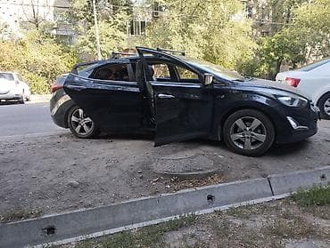 Продажа авто: Hyundai Elantra: 2014 г., 1.6 л, Автомат, Бензин, Седан — 6
