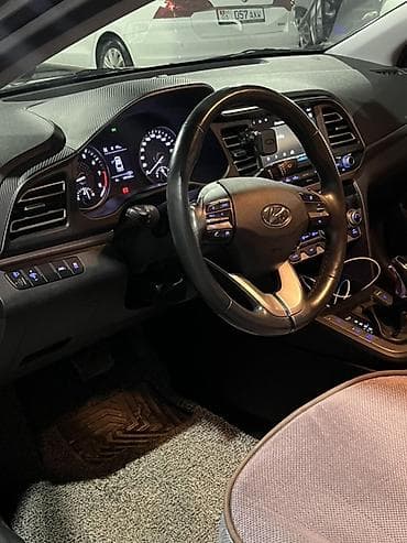 Продажа авто: Hyundai Avante: 2019 г., 1.6 л, Автомат, Бензин, Седан — 6