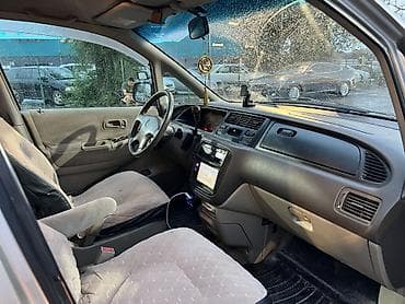 Транспорт: Honda Shuttle: 1998 г., 2.3 л, Автомат, Бензин, Минивэн — 6