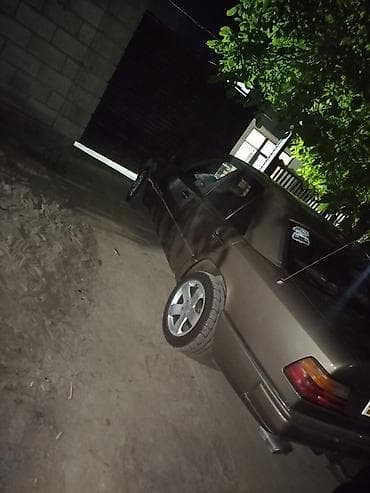 е34 турбо: Mercedes-Benz W124: 1990 г., Механика, Седан — 4