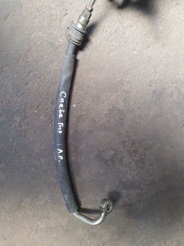 блок предохранителей: Mitsubishi Space Gear, шланг гидроусилителя. Митсубиси Спейс Гир — 1