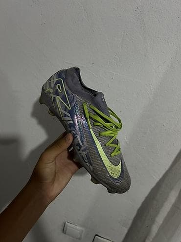 Nike mercurial 41 размер
500 сом