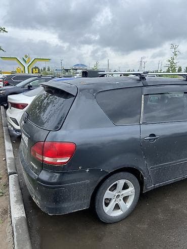 Продажа авто: Toyota Ipsum: 2002 г., 2.4 л, Автомат, Бензин, Минивэн — 1