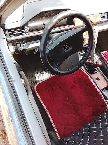 е34 1995: Mercedes-Benz W124: 1992 г., 2 л, Бензин, Седан — 5