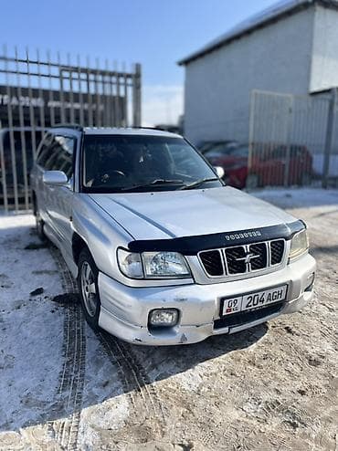 Subaru Forester: 2001 г., 2 л, Автомат, Бензин, Универсал