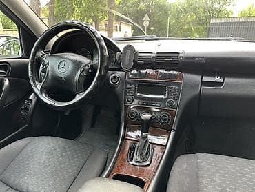 c class w204: Mercedes-Benz C-Class: 2002 г., Бензин, Седан — 7