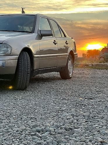 merc 180: Mercedes-Benz C-Class: 1993 г., 1.8 л, Автомат, Бензин, Седан — 8