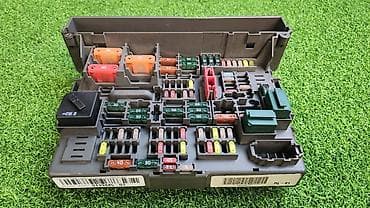 bmw c7: Блок предохранителей Е90 Е87 9 119 —-445 Год 2007 В отличном — 4