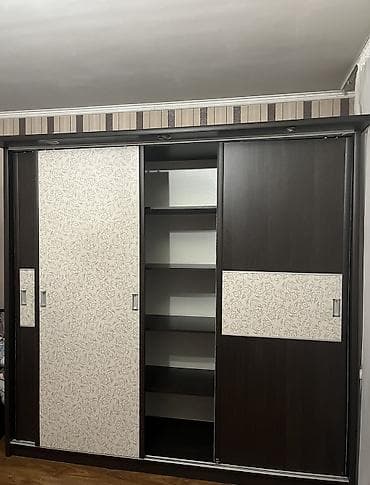 шкаф бу токмок: Продаю шкаф.Высота-210,ширина-240.
Цена-15тыс.
Б/у в хорошем состоянии — 1