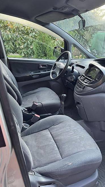 Транспорт: Toyota Previa: 2003 г., Механика, Газ — 6