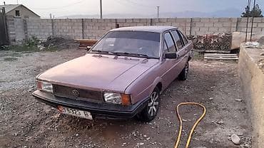 mazda cronos: Volkswagen Passat: 1982 г., 1.6 л, Механика, Бензин, Седан — 3