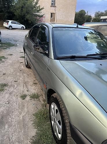 мотор мотоцикл: Toyota Avensis: 2000 г., 2 л, Механика, Дизель, Седан — 5