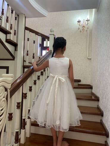 платье дордой: Детское платье, цвет - Белый, Б/у — 2