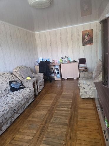 продаю квартиру боконбаева: 2 комнаты, 42 м², 104 серия, 4 этаж, Евроремонт — 2