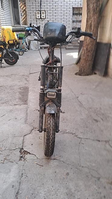 Электроскутер (e-bike) три аккумулятора два зарядника Описание: -