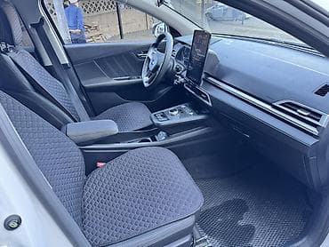 машина бев: BYD E2: 2021 г., Электромобиль, Хэтчбэк — 9