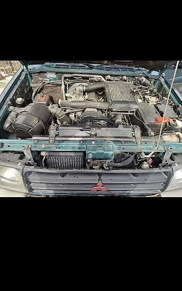 Транспорт: Mitsubishi Pajero: 2003 г., 2.5 л, Кол менен иштөөчү, Дизель, Жол тандабас — 9