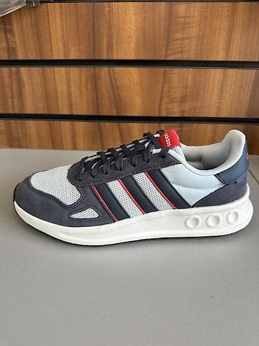 Мырзалардын бут кийими: Мужская обувь Adidas
Оригинал
В наличии 41 и 44 размер — 1