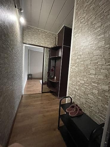 джал подселение: 1 комната, 34 м², 105 серия, 4 этаж, Старый ремонт — 2