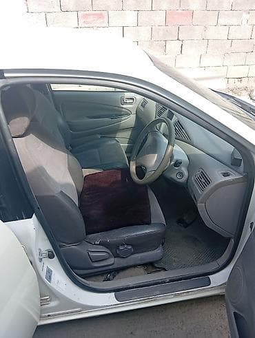 Toyota Allion: 2000 г., Бензин, Седан — 2