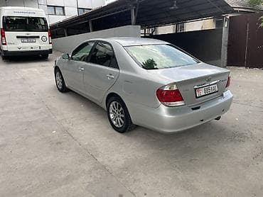 Toyota Camry: 2005 г., 2.4 л, Автомат, Бензин, Седан — 2