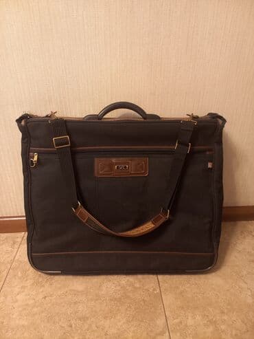 чемодан дорожный бу: Продаю портплед(сумка-чехол для костюмов и личных вещей). Производство — 1