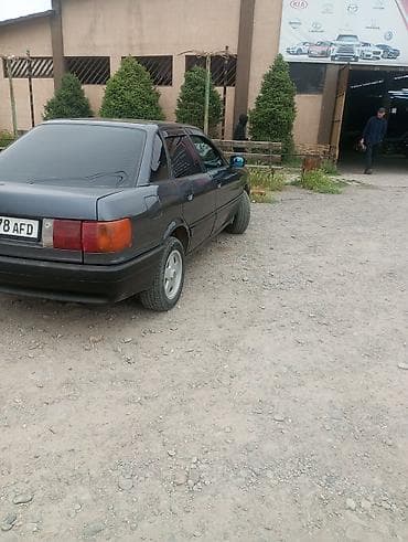 Audi: Audi 80: 1987 г., Механика, Бензин, Седан — 1