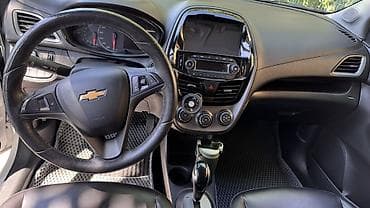 Транспорт: Chevrolet Spark: 2019 г., 1 л, Вариатор, Бензин, Хэтчбэк — 6