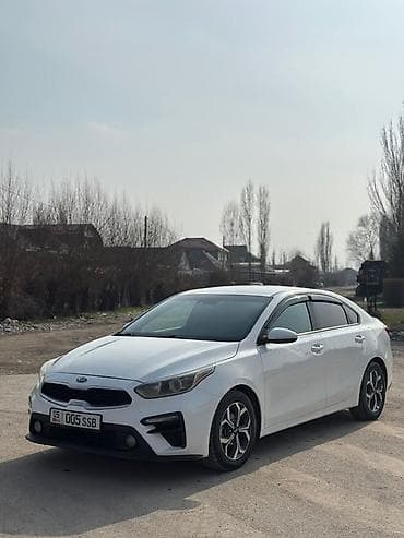 Kia K3: 2019 г., 2 л, Вариатор, Бензин, Седан at lalafo.kg Kia K3: 2019 г., 2 л, Вариатор, Бензин, Седан
