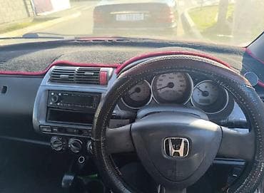 фиты: Honda Fit: 2001 г., 1.3 л, Автомат, Бензин, Хэтчбэк — 6