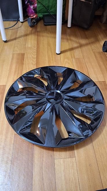 планета 4: Колпаки R 14, Новый, Комплект — 3