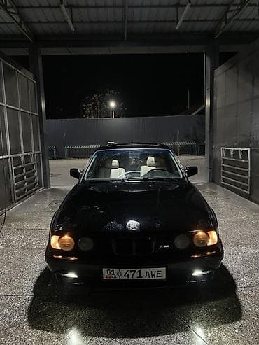 калганы: BMW 5 series: 1988 г., Седан — 2
